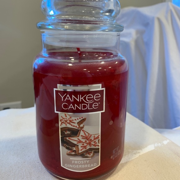 Yankee candle - frosty gingerbread